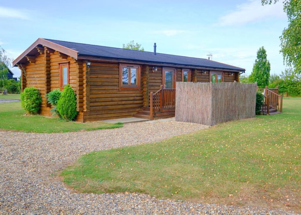 Laxfield lodges (Laxfield)