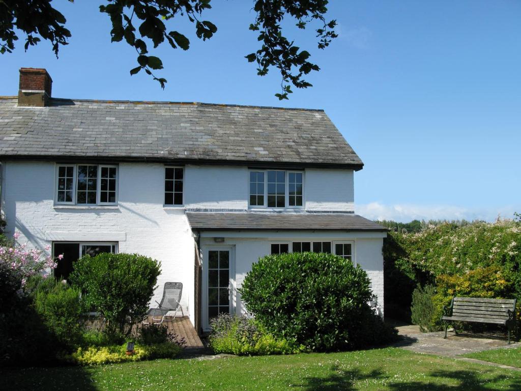 Tollgate Cottages Bed and Breakfast (Freshwater)
