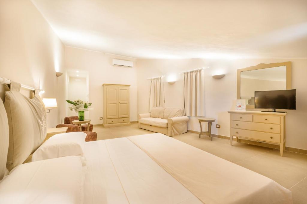 Hotel Cala Lunga (La Maddalena)