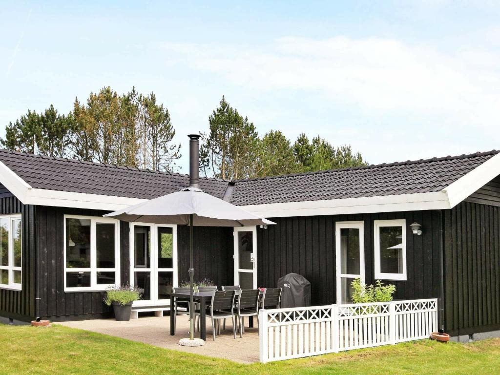 Beautiful Holiday Home in Jerup with Terrace (Jerup)