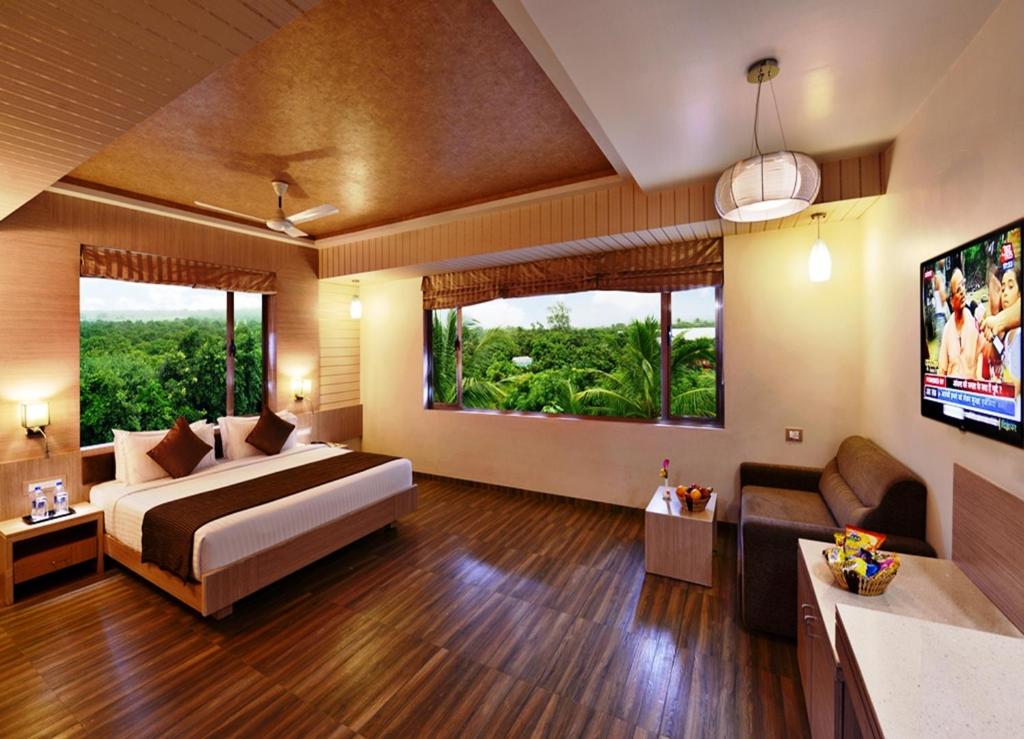 Sarovar Portico Sasangir