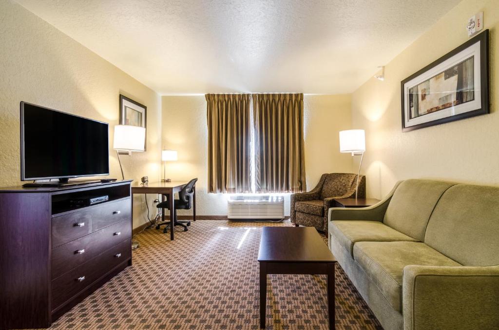 Cobblestone Inn & Suites - Cambridge (Cambridge)