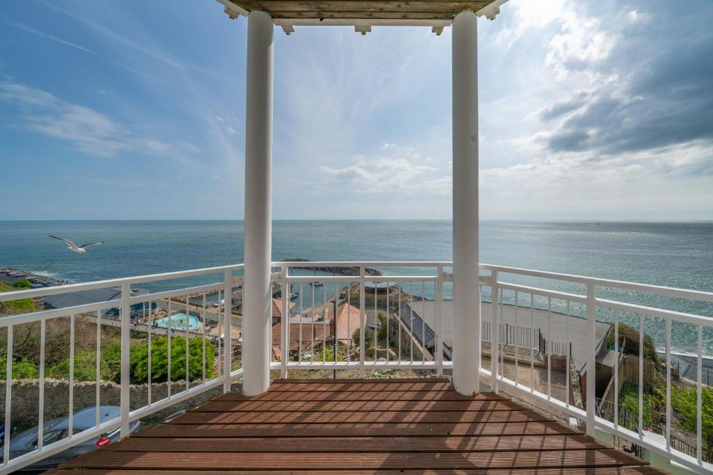 Stunning sea views Ventnor Apartment (Ventnor)