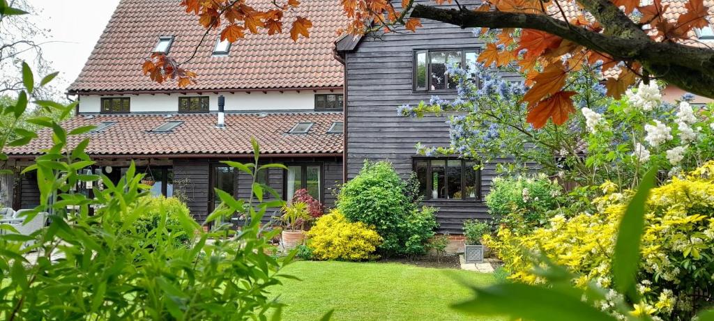 Cowpasture Barn B&B (Eye)