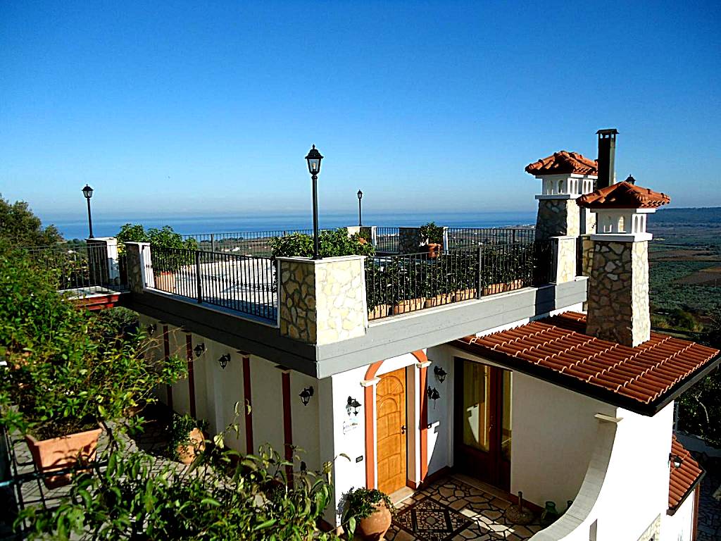 B&B VILLA IOLANDA un soggiorno in Relax vista Mare e Montagna (Fossacesia)