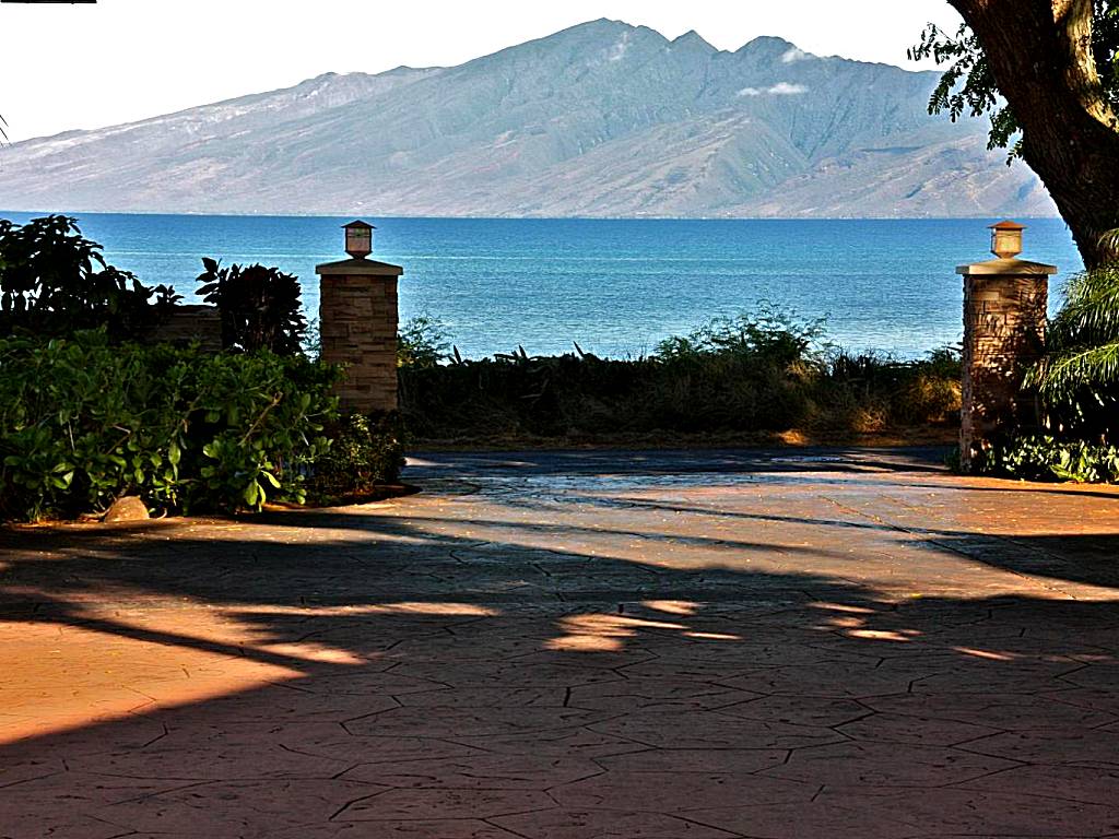 Maui Beach House B & B (Kahana)