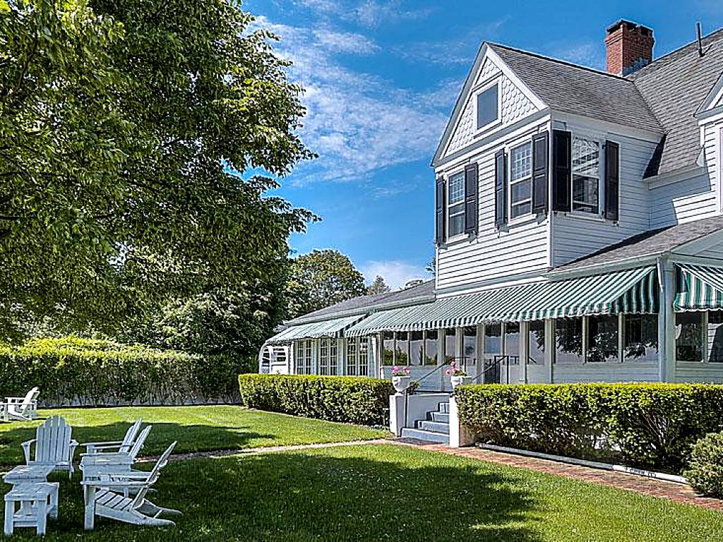 Harbor Knoll Bed and Breakfast (Greenport)