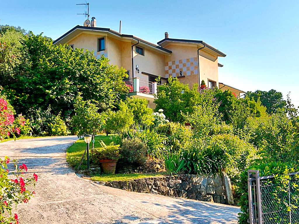 Casa Anna a Pietrasanta in Toscana
