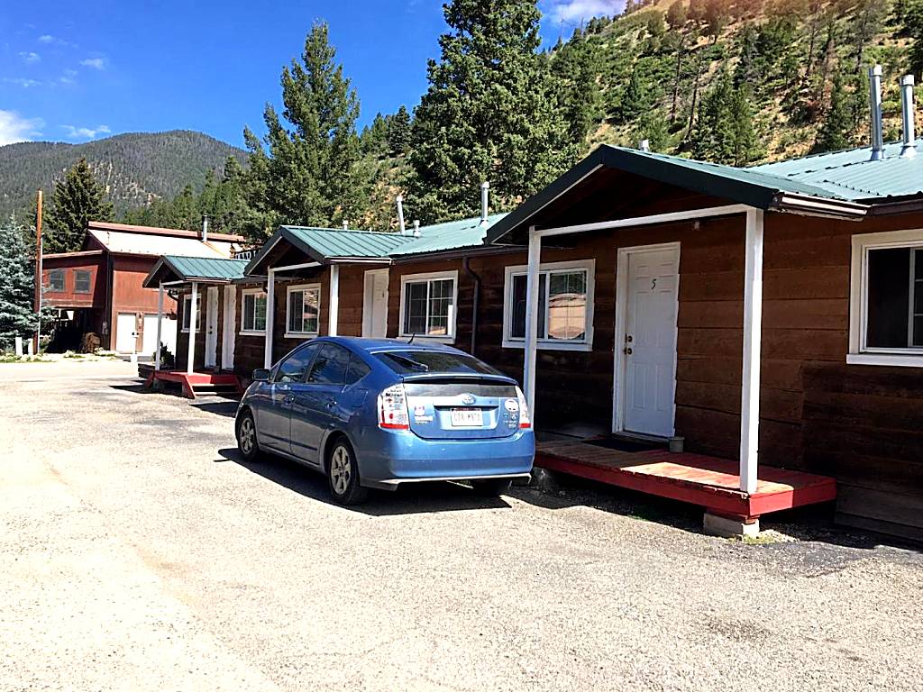 Deer Lodge (Red River)