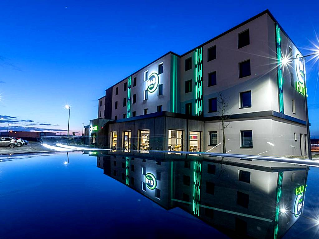 B&B HOTEL Troyes Magasins d'usine