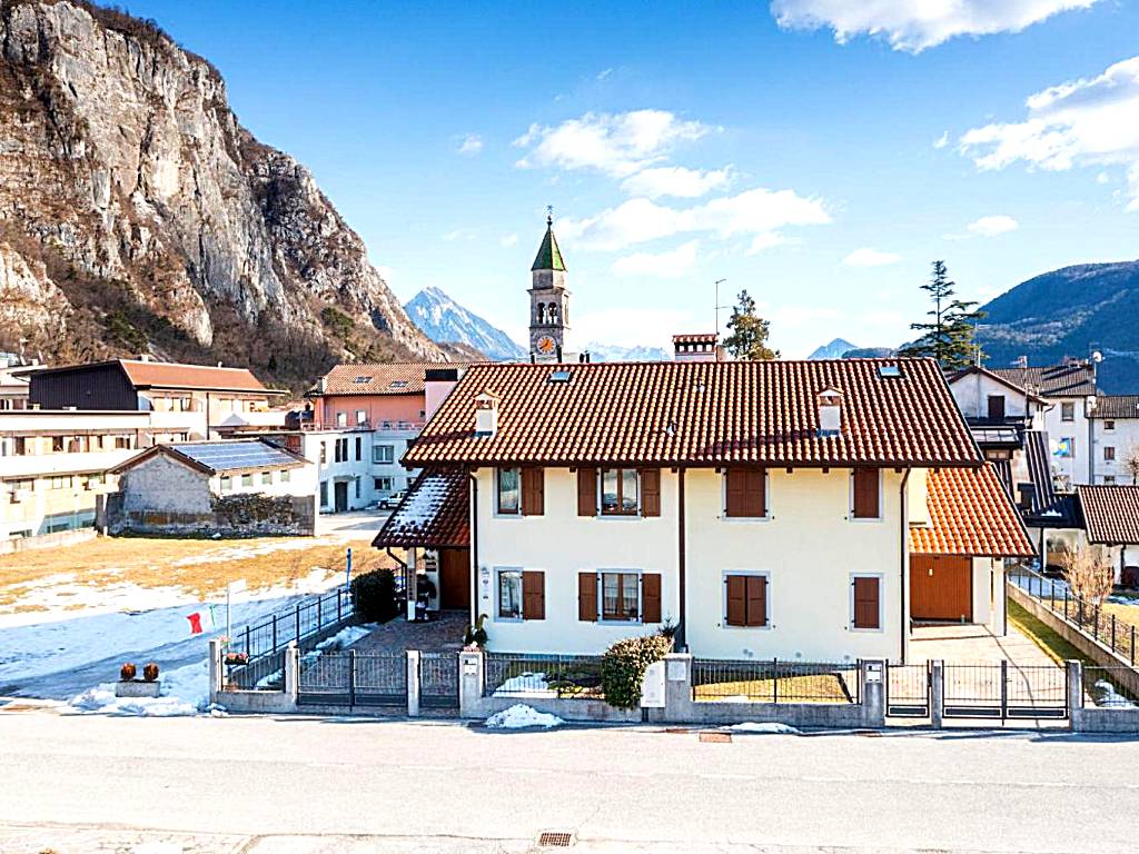 B&B AI PELLEGRINI (Villa Santina)