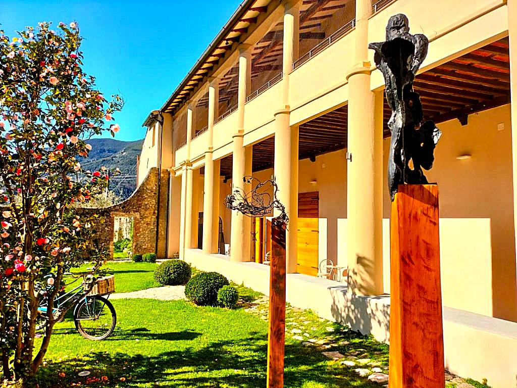 Badia Giulia Prestigious Historical B&B (Camaiore)