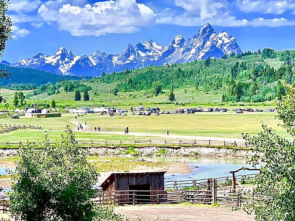 Heart Six Ranch (Moran)
