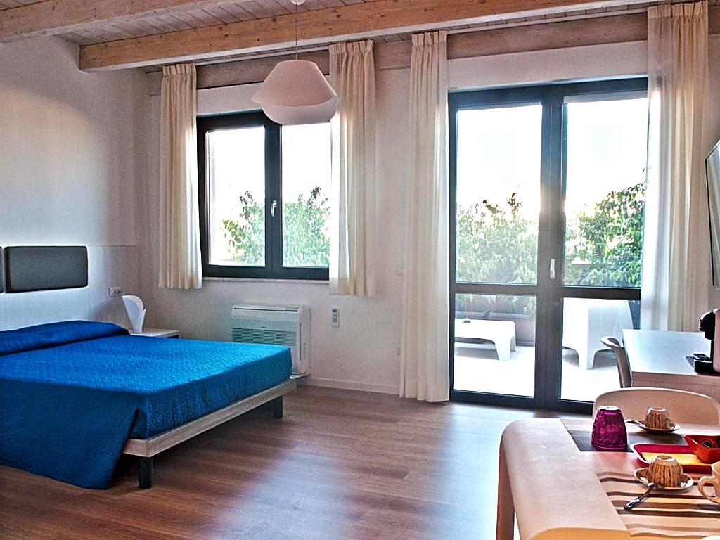 Four Rooms Guesthouse