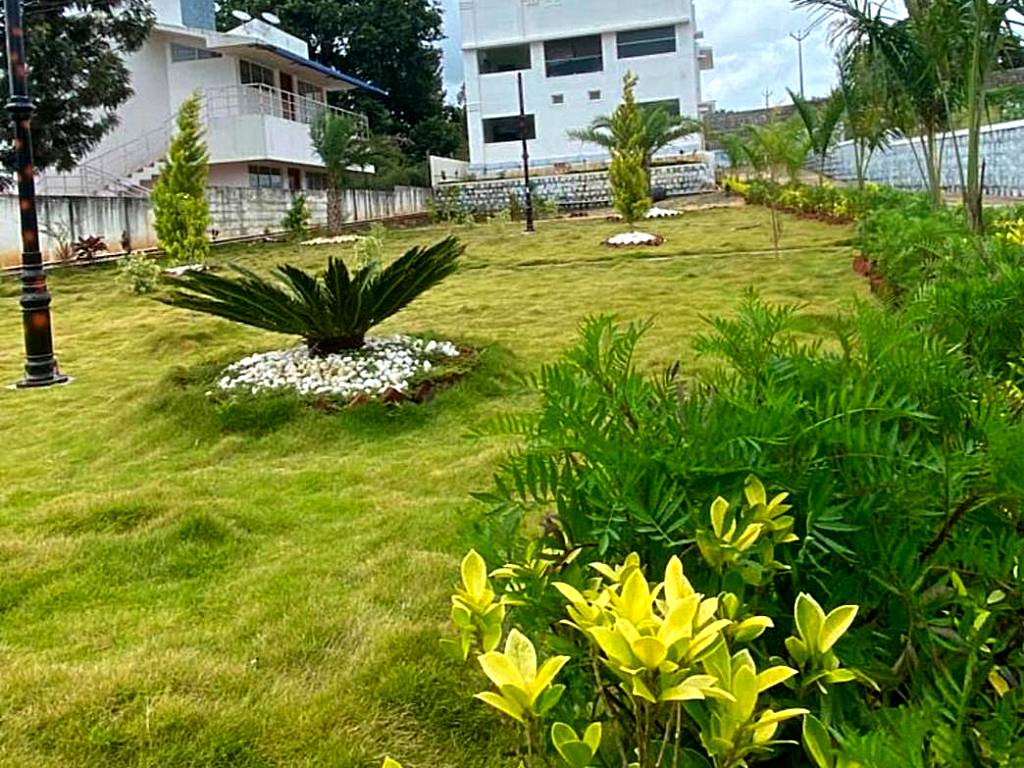 The grand Yelagiri