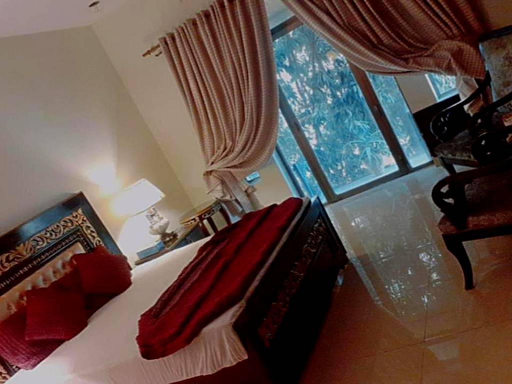 Hotel Versa Apartment and lodges gulberg3 Lahore