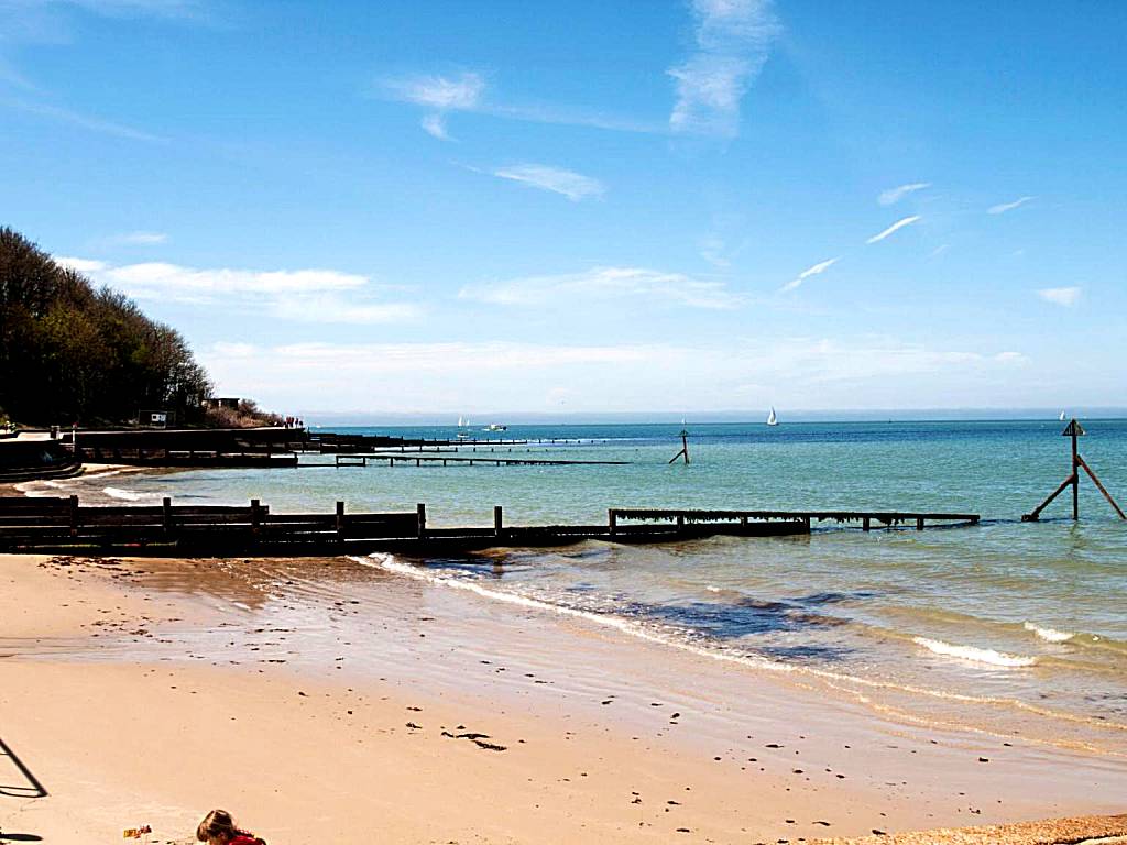 The Bay Colwell (Freshwater)