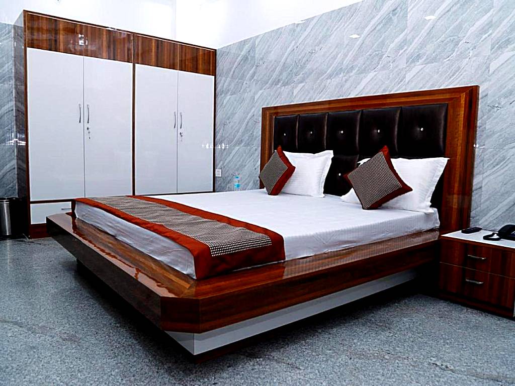 Hotel Amar Leela: Double Room with Balcony