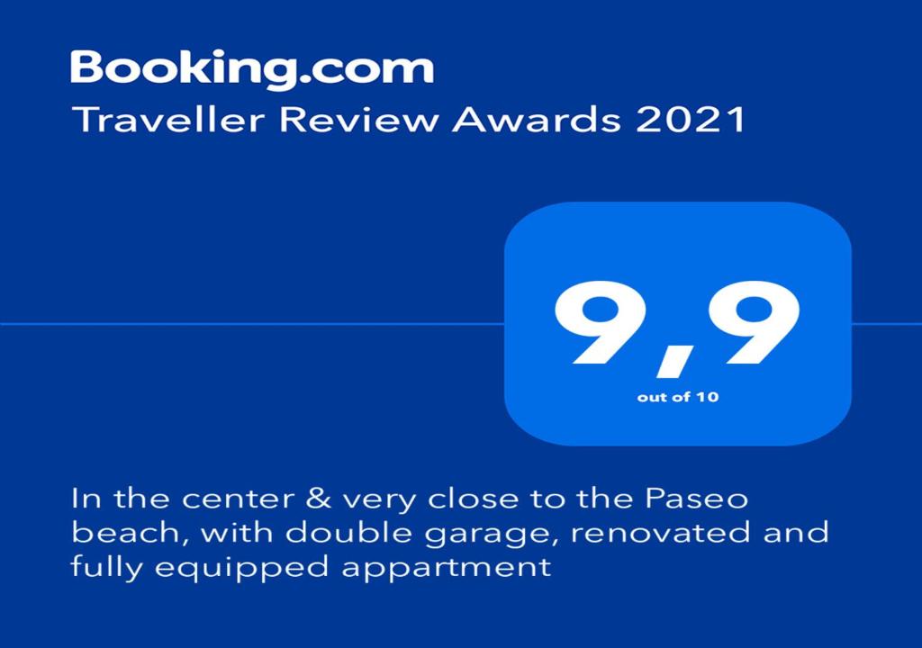 At the center & very close to the Paseo beach, with double garage, renovated and fully equipped apartment