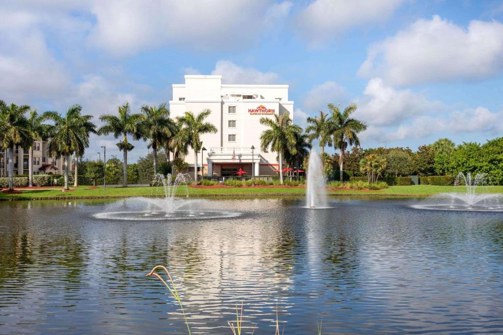 Hawthorn Suites by Wyndham West Palm Beach