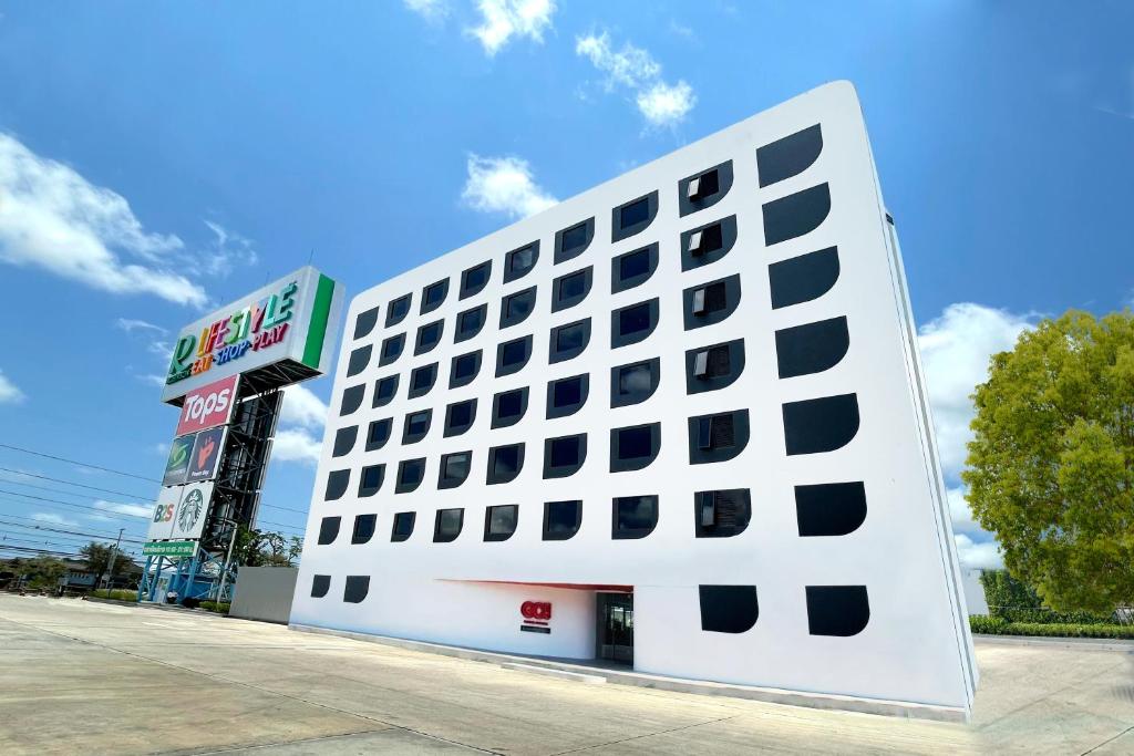 GO! Hotel Ban Chang at Robinson Lifestyle Ban Chang
