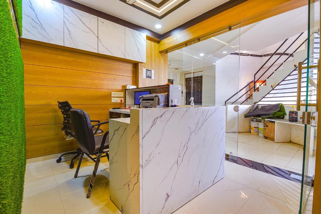 HOTEL GREEN TREE