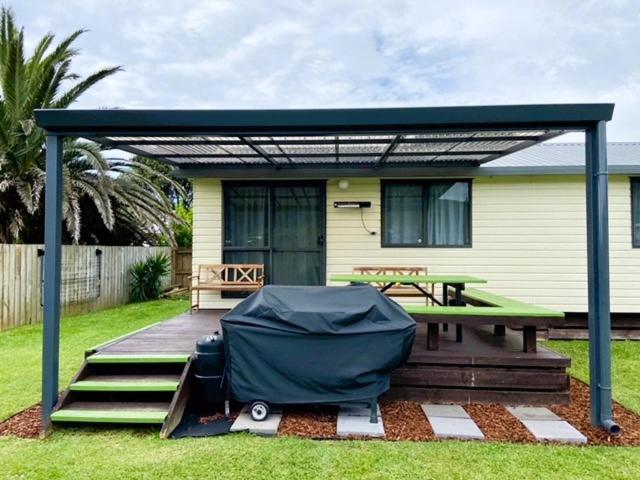 Relax Cabin - Waihi Beach Holiday Home