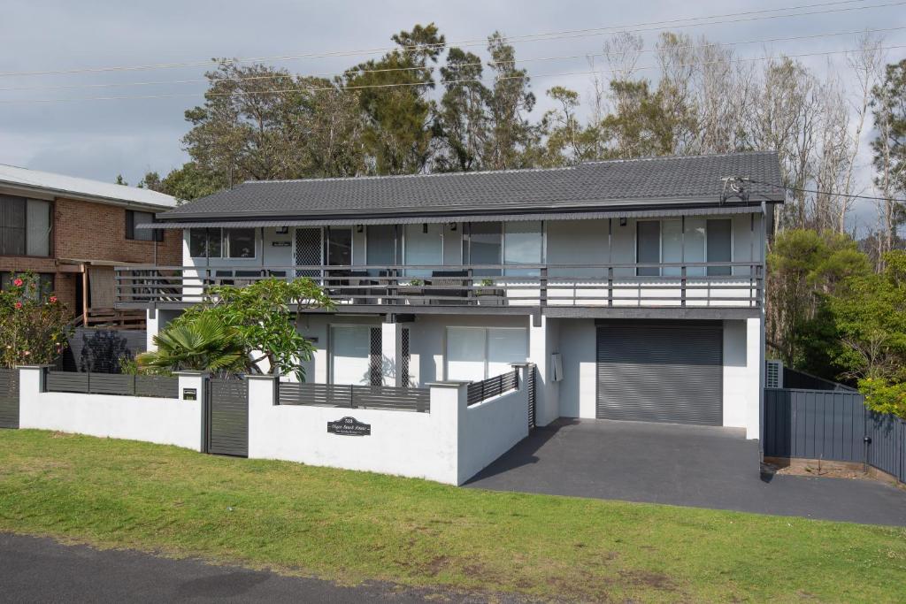 Skyes Beach House - EV and Pet Friendly