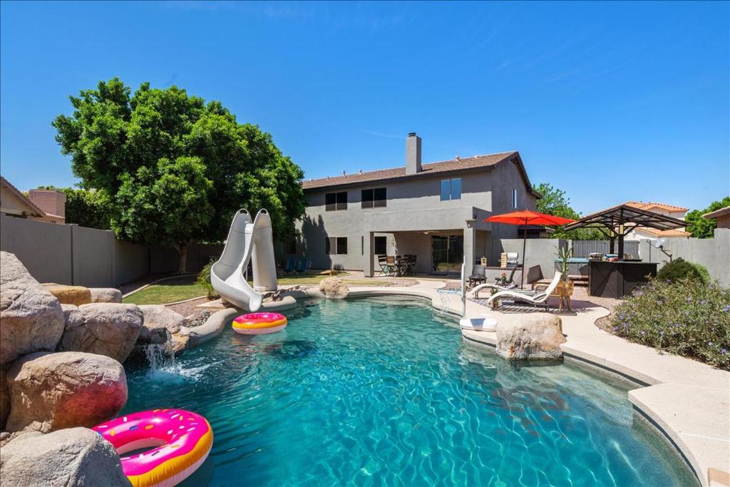 5 Bedroom 4 Bath Boutique Home PREMIUM LOCATION + heated pool option