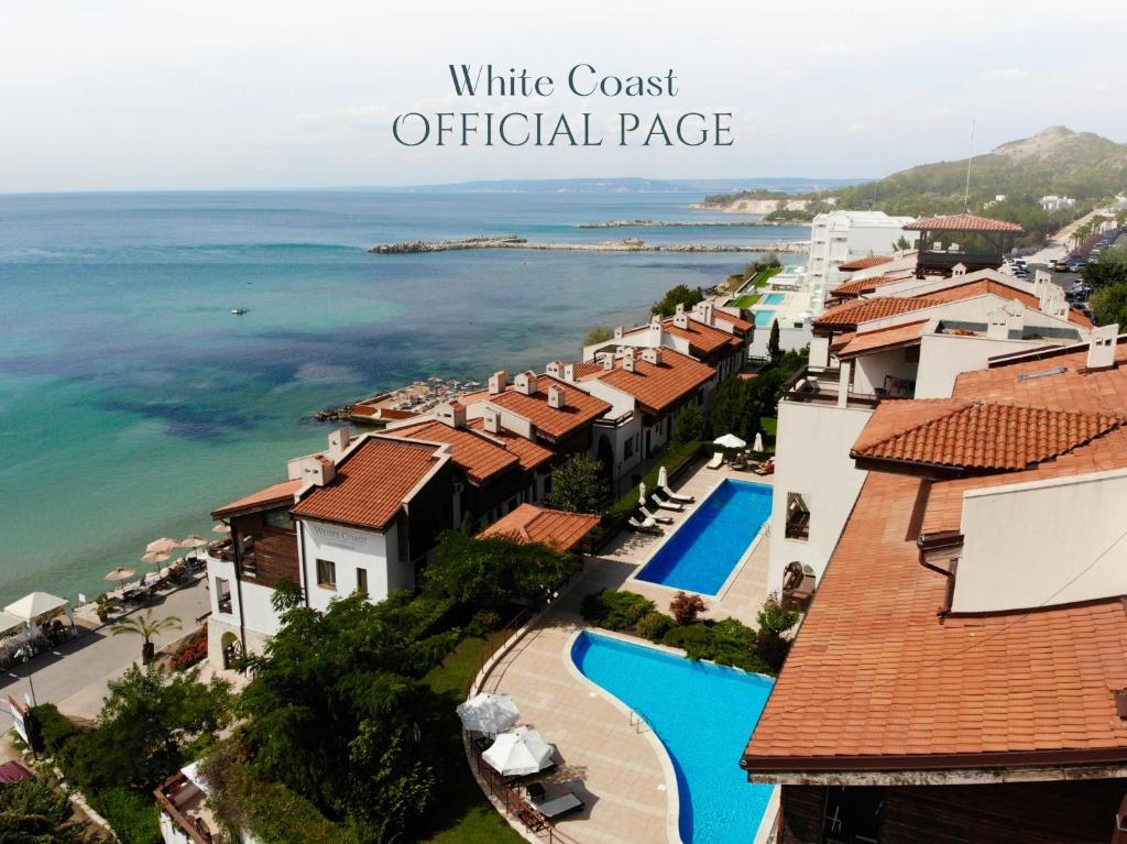 White Coast Beach Apartments