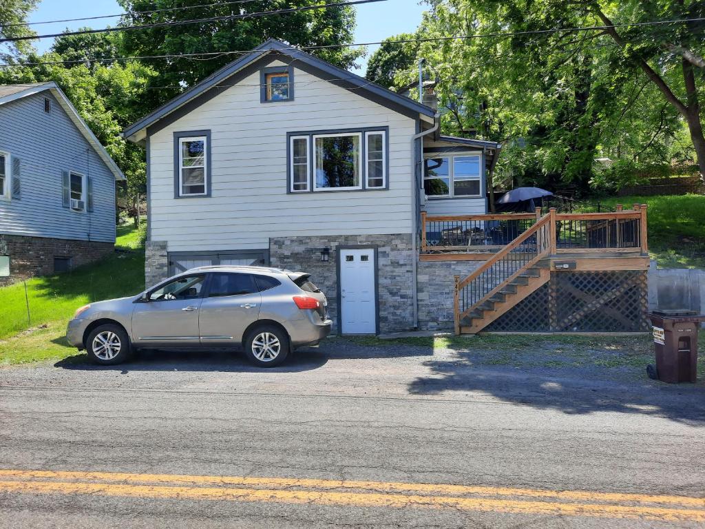 Catskill, Your Place to Be
