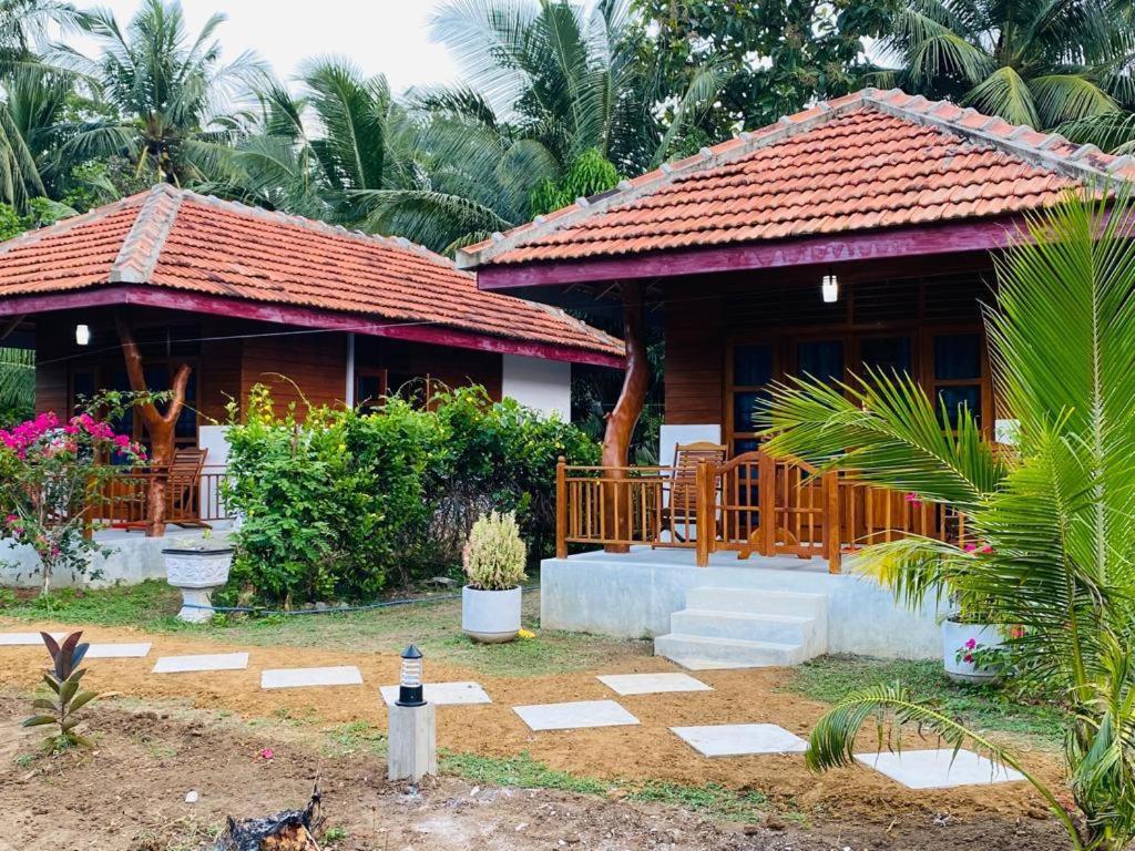 Hanguk Lanka Lagoon Villa