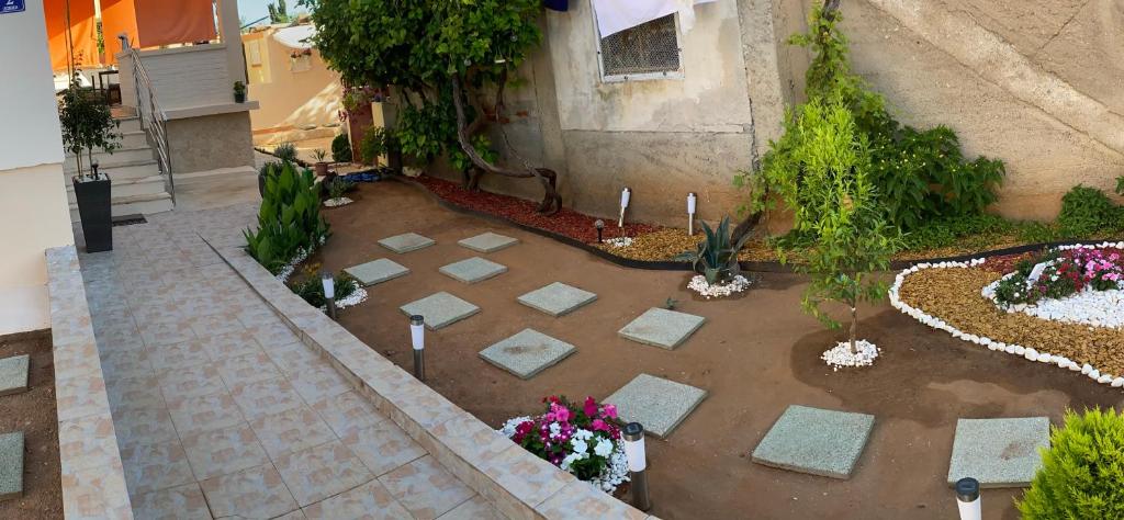 LuMar Holidays and Apartments