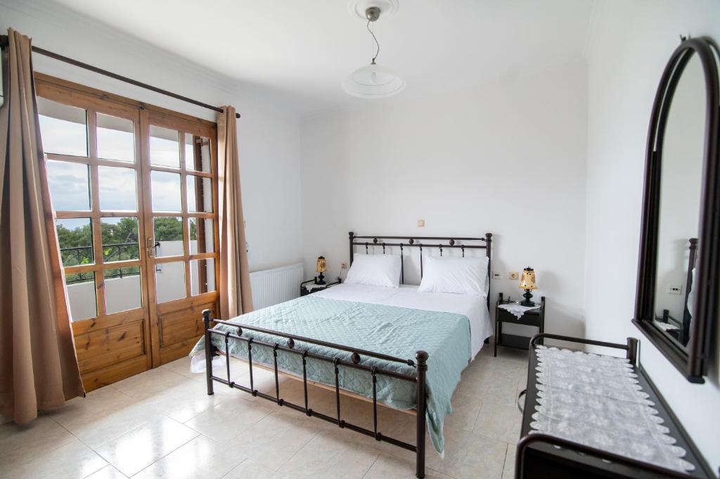 Uliveto 3bd Rustic House