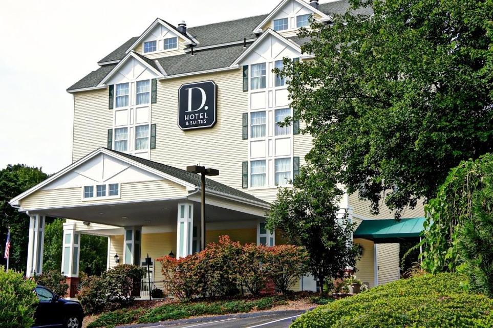 D. Hotel Suites & Spa