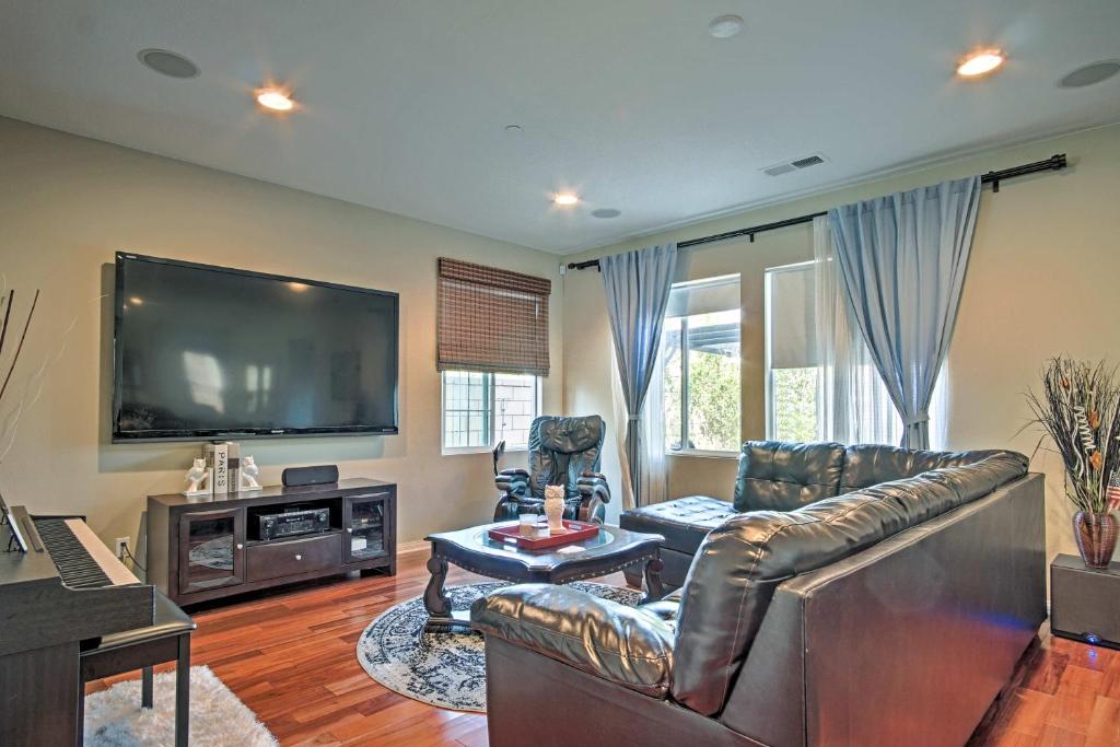 Shady Trails Fontana Home with Loft and Patio