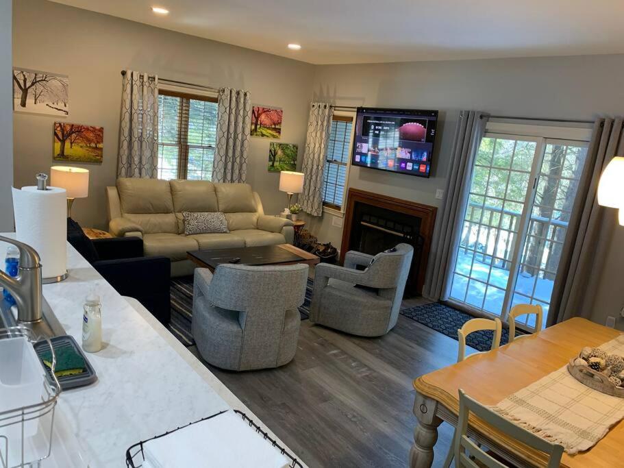Jiminy Peak Mountainside Getaway in the Berkshires